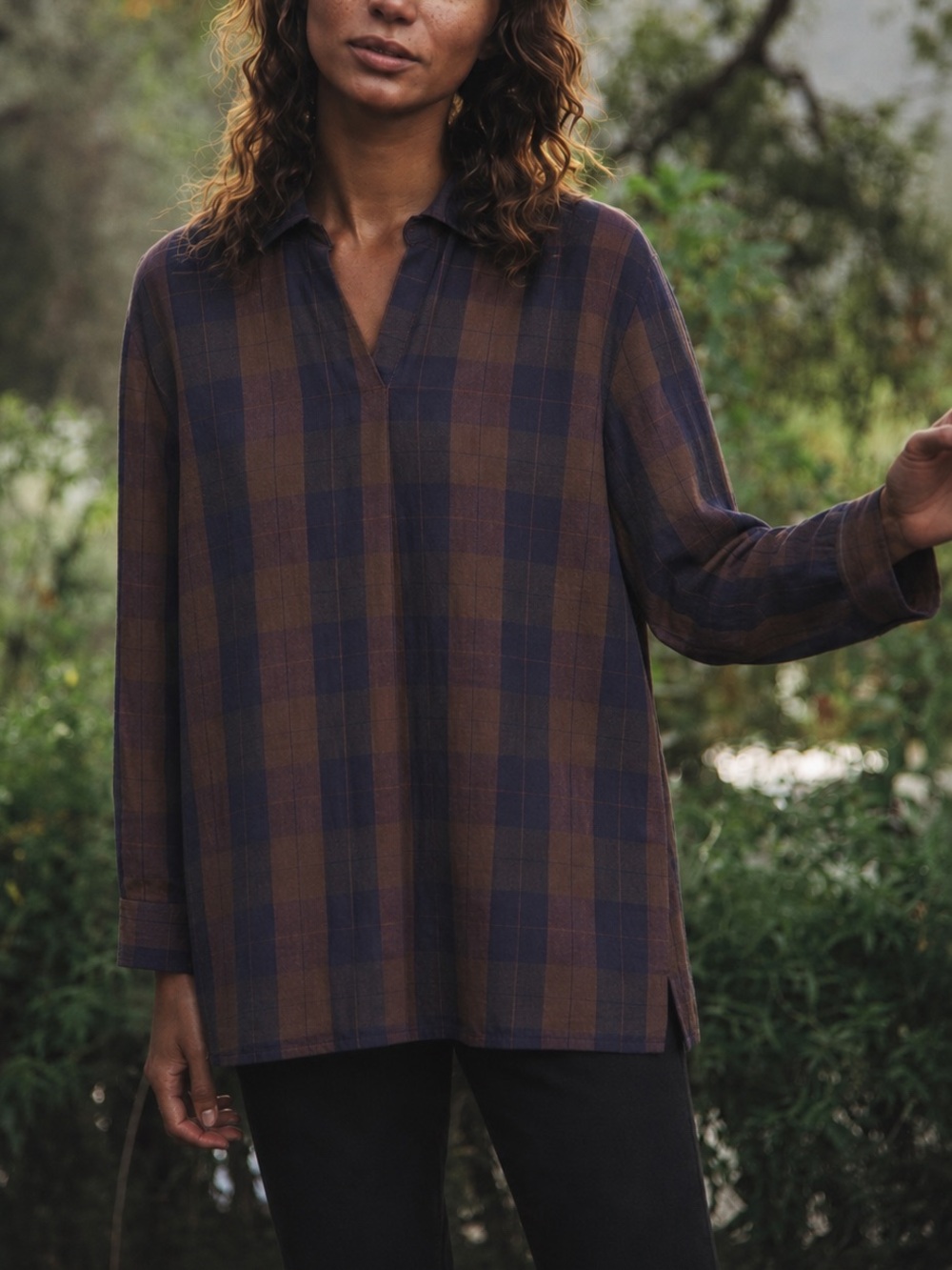 Trovata Birds of Paradis Plaid Popover Tunic Top
